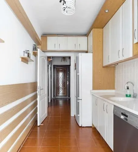 Apartment Centre *