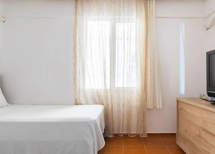 Apartment Centre