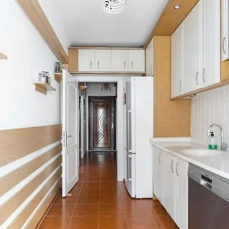Apartment Centre *